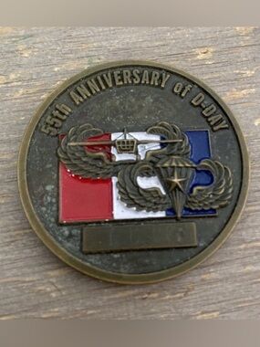 Challenge Coin 82nd & 101st Airborne Normandy 55th Anniversary D Day 1999